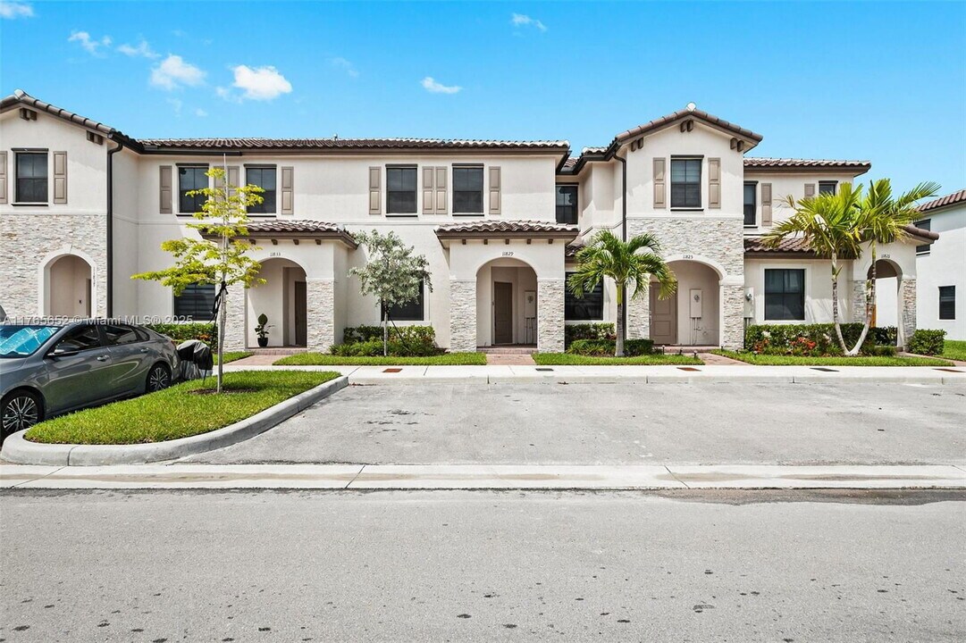 11829 SW 245th Terrace in Homestead, FL - Building Photo