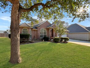 5106 Ascot Pl in San Antonio, TX - Building Photo - Building Photo