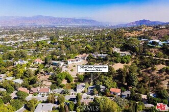 3826 Dixie Canyon Ave in Los Angeles, CA - Building Photo - Building Photo