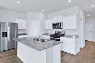 1450 Saddlehorn Dr in Denton, TX - Building Photo - Building Photo