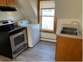 141 Spruce St in Keene, NH - Building Photo - Building Photo