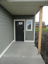 1515 Ohana Ave in Brookings, SD - Building Photo - Building Photo