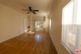 1420 Alvarado Terrace in Los Angeles, CA - Building Photo - Building Photo