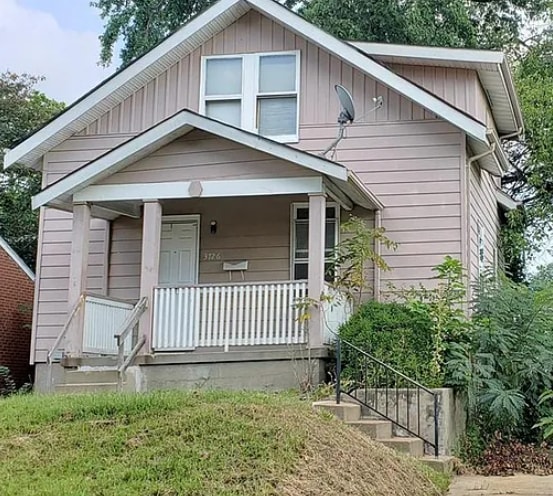 property at 3726 Avondale Ave