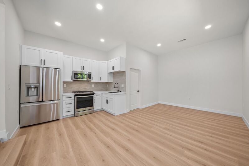 2333 Ridge View Dr in San Diego, CA - Building Photo