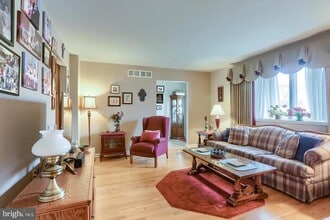 22 Palmer Dr in Camp Hill, PA - Building Photo - Building Photo