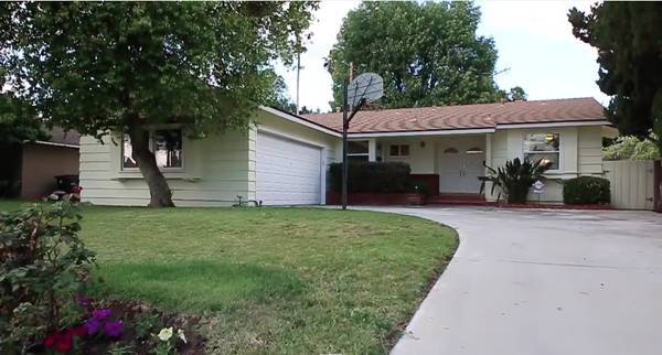 16121 Liggett St in North Hills, CA - Building Photo - Building Photo