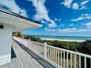 12376 Jimmy Buffett Mem Hwy in Vero Beach, FL - Building Photo - Building Photo