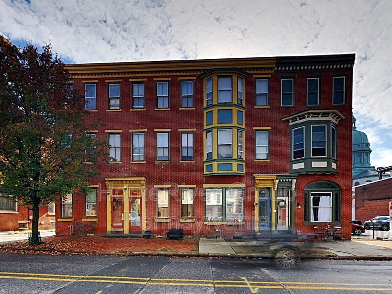 253-255 North St in Harrisburg, PA - Building Photo