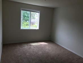 4220 S 164th St in Seattle, WA - Building Photo - Building Photo