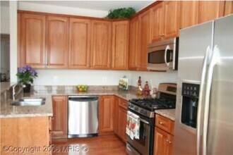 2463 Huntington Park Dr in Alexandria, VA - Building Photo - Building Photo