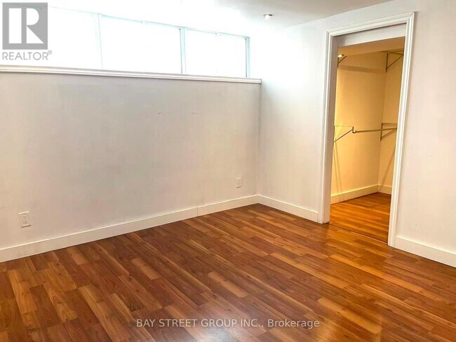 property at 7 Kemano Rd