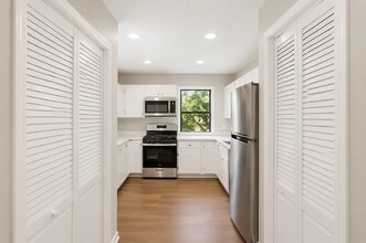 3275 15th Pl SE in Washington, DC - Building Photo - Building Photo