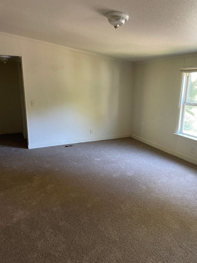 2420 Willard Rd in Winston-Salem, NC - Building Photo - Building Photo