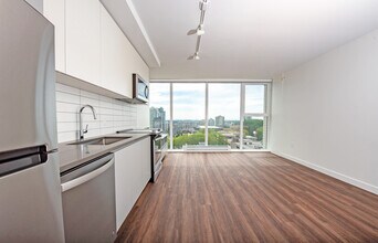 The Beverley in New Westminster, BC - Building Photo - Building Photo