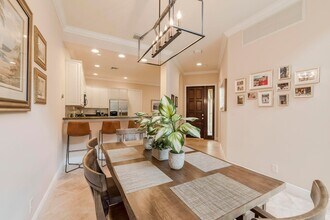 106 Renaissance Dr in West Palm Beach, FL - Foto de edificio - Building Photo