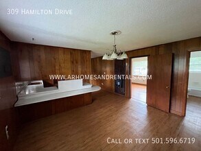 309 Hamilton Dr in Griffithville, AR - Building Photo - Building Photo