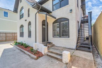 1812 Wheeler Ave in Houston, TX - Building Photo - Building Photo