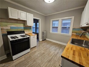 3234 Euclid Heights Blvd in Cleveland Heights, OH - Building Photo - Building Photo