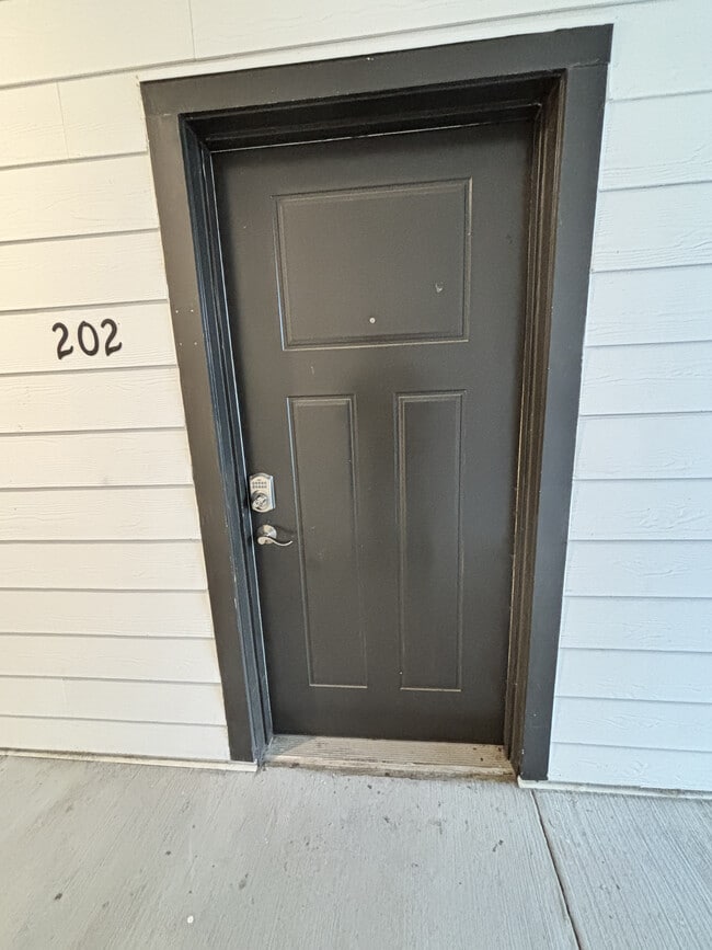 property at 934 Governors Ct