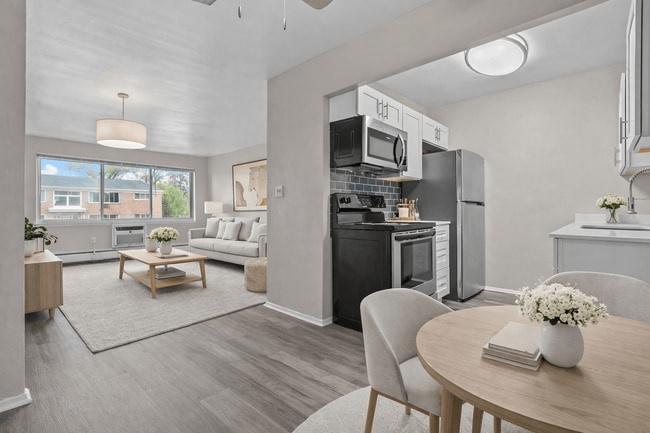 Plymouth Heritage - Plymouth, MI in Plymouth, MI - Building Photo - Building Photo