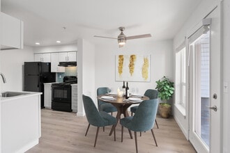 Sundance in Milton, WA - Foto de edificio - Building Photo