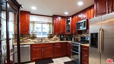 133 E 140th St in Los Angeles, CA - Building Photo - Building Photo