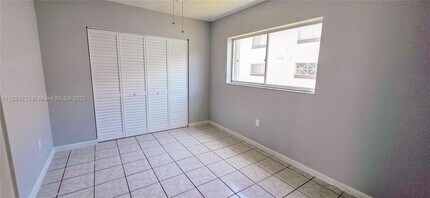 1100 SW 104th Ct in Miami, FL - Building Photo - Building Photo