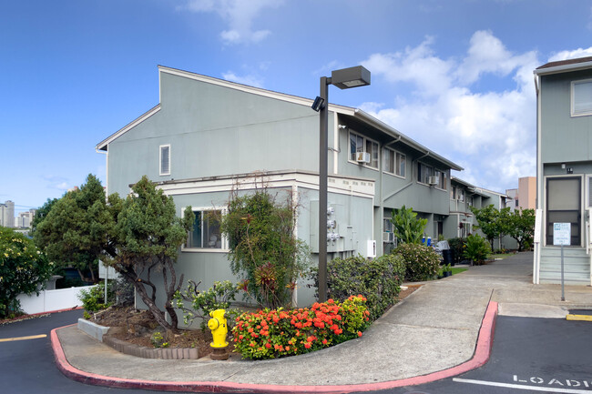 Kuhale Kapahulu in Honolulu, HI - Foto de edificio - Building Photo