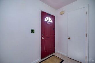 42 Apple Ln in Cincinnati, OH - Building Photo - Building Photo