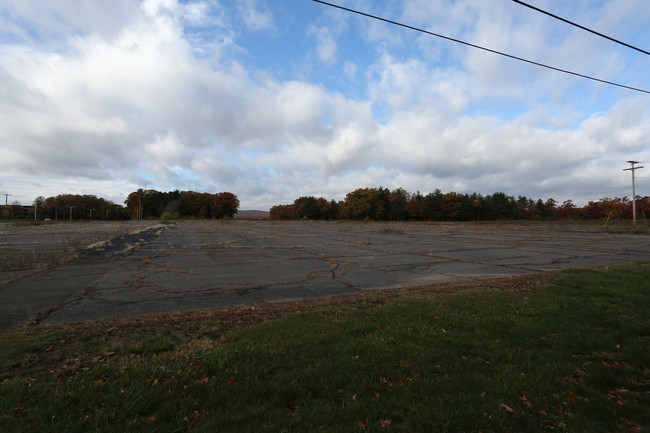 Great Pond in Windsor, CT - Foto de edificio - Building Photo