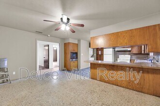 810 S 16th 1/2 in McAllen, TX - Building Photo - Building Photo