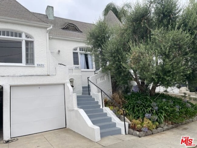 property at 642 1/2 Maltman Ave