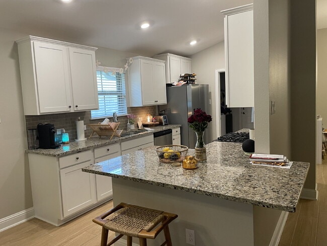 486 Terra Vis Cir