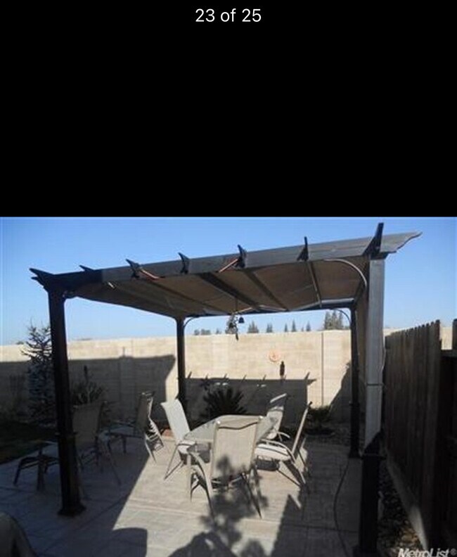 1500 Winterbrook St in Escalon, CA - Building Photo - Building Photo