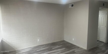 2034 W Cactus Rd in Phoenix, AZ - Building Photo - Building Photo