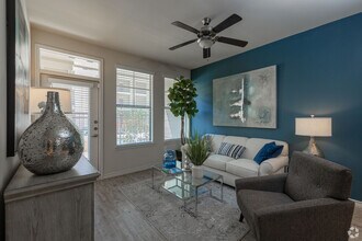 2600 1/2 Ella Blvd in Houston, TX - Building Photo - Building Photo