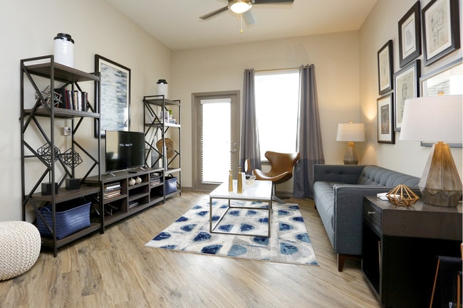 1760 Apartments