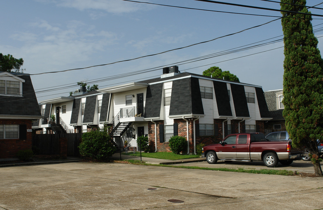 4828 Quincy St in Metairie, LA - Building Photo