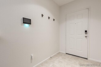 1143 Terracina Ln in San Diego, CA - Building Photo - Building Photo