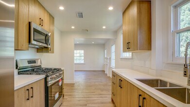 6114 Saturn St in Los Angeles, CA - Building Photo - Building Photo