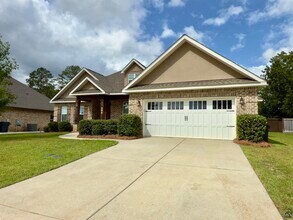 408 Hawk's Nest Dr in Kathleen, GA - Building Photo - Building Photo