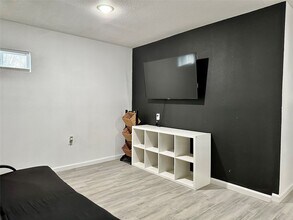 4802 Elser St in Houston, TX - Building Photo - Building Photo