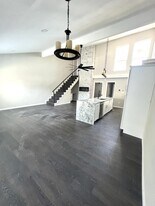 7215 Holly Hill Dr in Dallas, TX - Building Photo