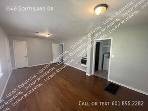 3546 Southland Dr in Jackson, MS - Building Photo - Building Photo