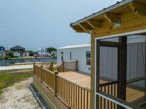 3040 3rd St in Surf City, NC - Building Photo - Building Photo