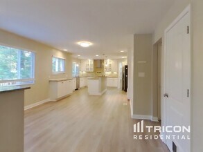 519 Falaise Dr in Creve Coeur, MO - Building Photo - Building Photo