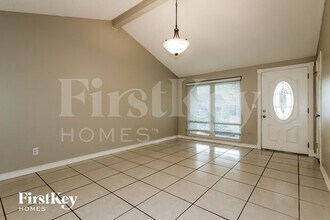 6803 Fernfield Ct in Tampa, FL - Building Photo - Building Photo