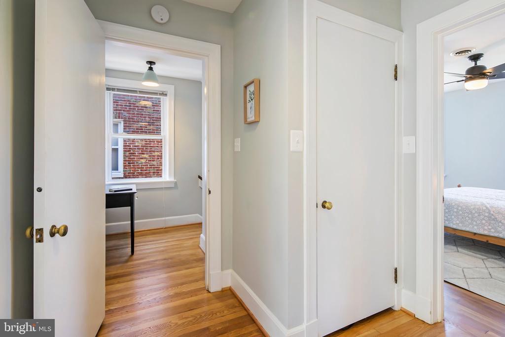 226 Carroll Pkwy in Frederick, MD - Building Photo