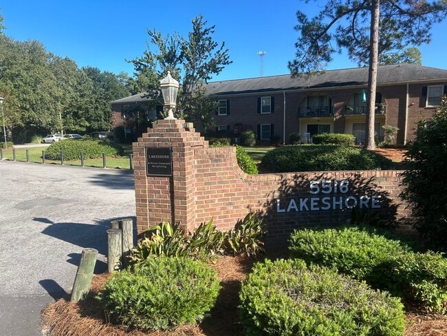property at 5516 Lakeshore Dr